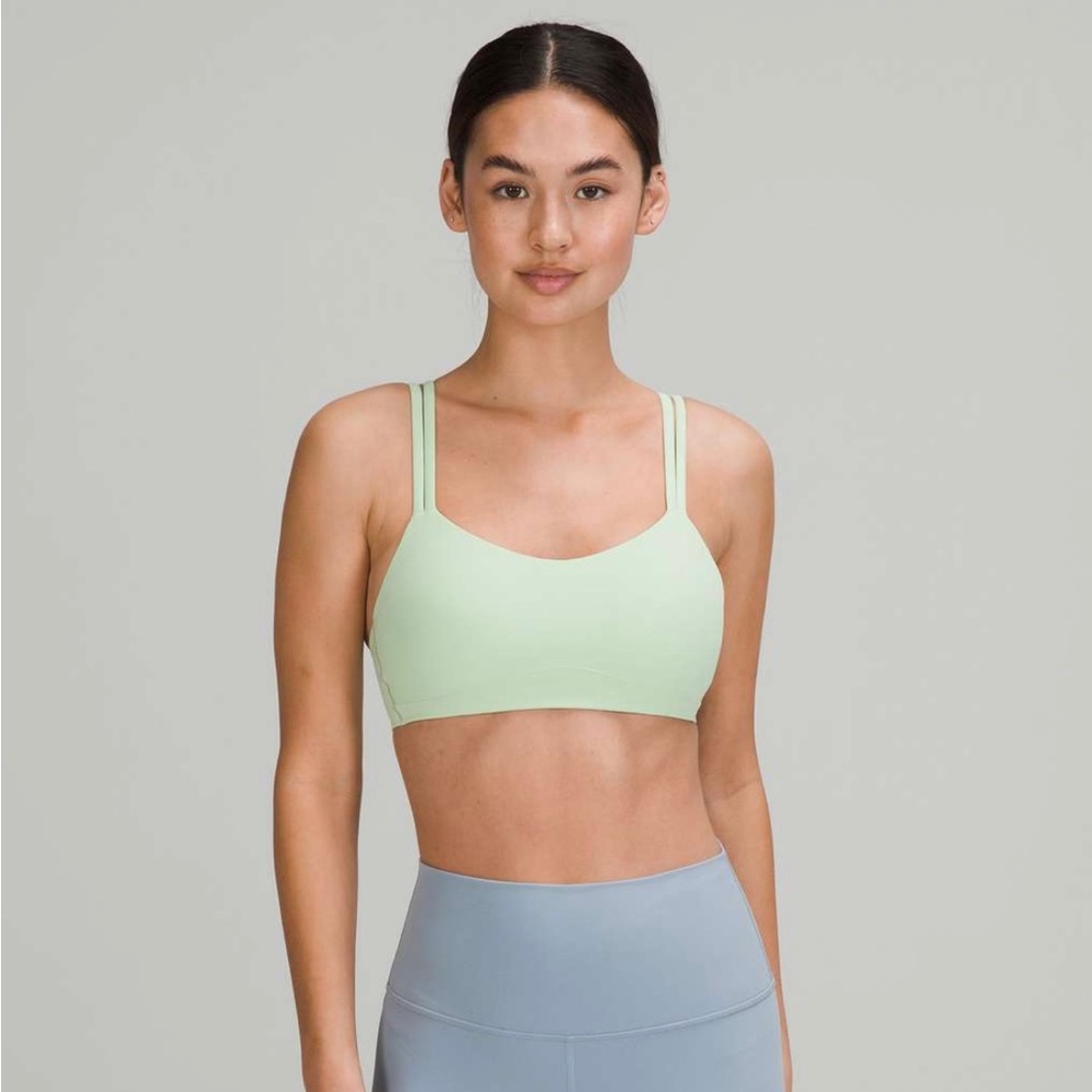Lululemon like a cloud sports bra